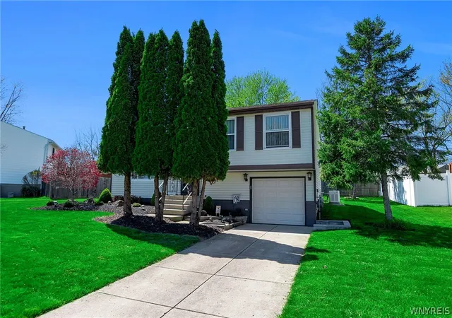 Photo 1 of Sale Pending at 4246 Mistymeadow Ln, Hamburg, NY 14075 | MLS# B1677087 | Listing updated on 2026-05-29