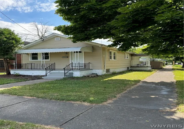 Photo 1 of Single family home for sale at 360 38th Street, Niagara Falls, NY 14303 | MLS# B1676147 | Listing updated on 2026-04-29