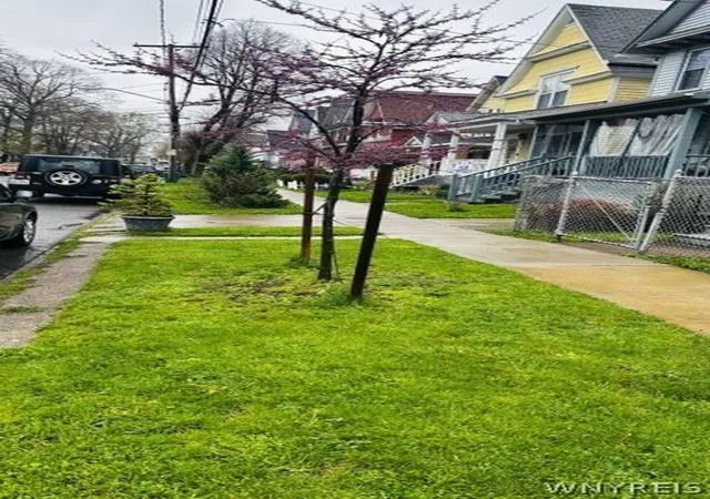 Homes for sale in Buffalo, NY | 66 California St, Buffalo, NY 14213 | MLS# B1674652