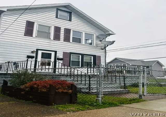 Homes for sale in Buffalo, NY | 66 California St, Buffalo, NY 14213 | MLS# B1674652