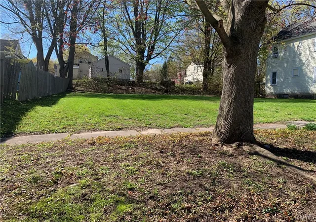 8th image of 518 Rochester St, Fulton, NY 13069 | MLS# S1675965