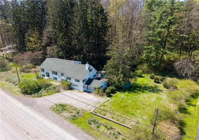Homes for sale in Warsaw, NY | 3566 State Route 19 S, Warsaw, NY 14569 | MLS# B1676882