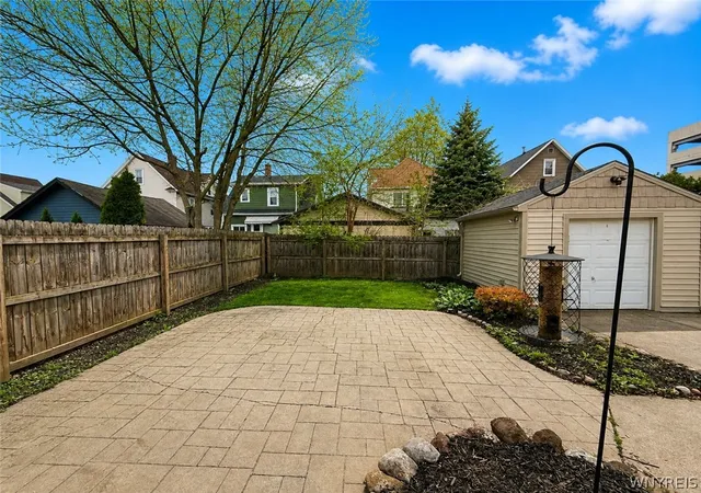 Homes for sale in Buffalo, NY | 92 Lorraine Ave, Buffalo, NY 14220 | MLS# B1677233