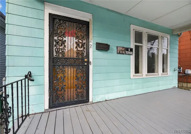 Homes for sale in Buffalo, NY | 22 Schreck Ave, Buffalo, NY 14215 | MLS# B1677470