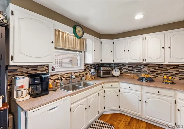 3rd image of 71 Sunset Dr, Wheatfield, NY 14304 | MLS# B1677303