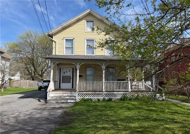 Homes for sale in Seneca Falls, NY | 192 Fall St, Seneca Falls, NY 13148 | MLS# R1674668