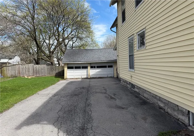 Homes for sale in Seneca Falls, NY | 192 Fall St, Seneca Falls, NY 13148 | MLS# R1674668