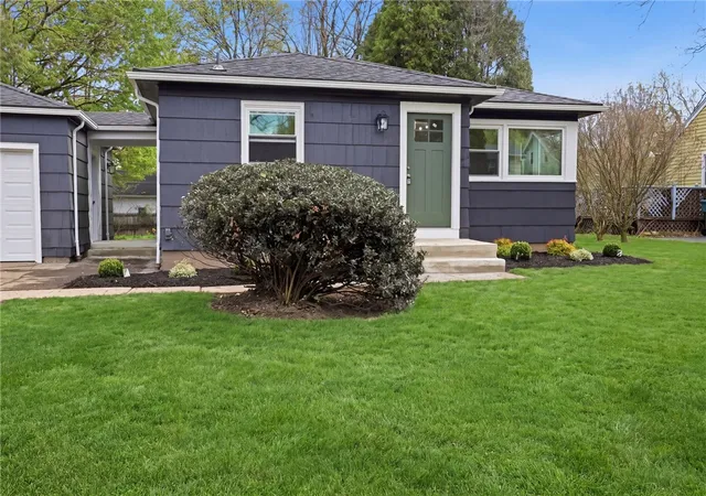 25th image of 73 Woodrow Ave, Rochester, NY 14609 | MLS# R1677518