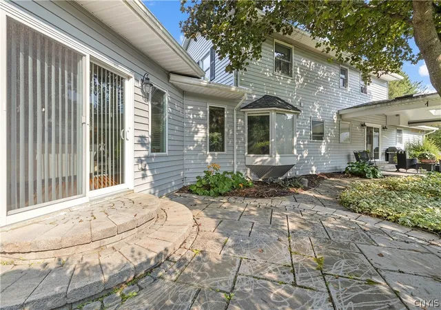Photo 4 of Sale Pending at 4011 College View Dr, Cortland, NY 13045 | MLS# S1677566 | Listing updated on 2026-07-01