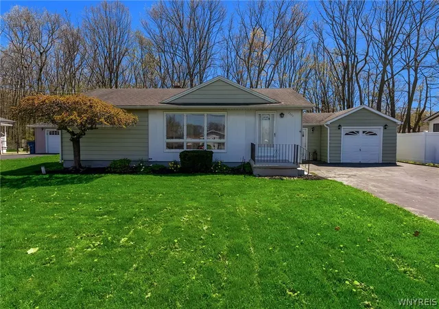 1st image of 7375 Saint Joseph Rd, Niagara Falls, NY 14304 | MLS# B1677576