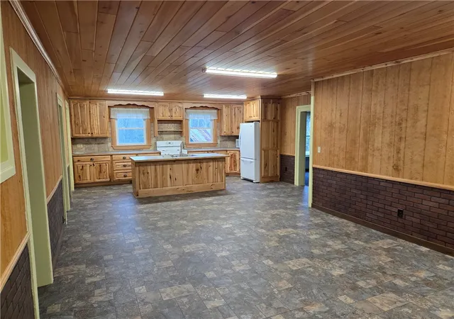 Homes for sale in Jerusalem, NY | 3793 County House Rd, Jerusalem, NY 14527 | MLS# R1677057