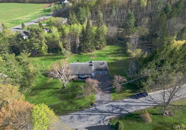 Homes for sale in German Flatts, NY | 172 Hinman Rd, German Flatts, NY 13407 | MLS# S1677731
