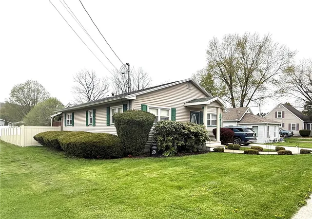 3rd image of 30 Elm St, Canisteo, NY 14823 | MLS# R1677601