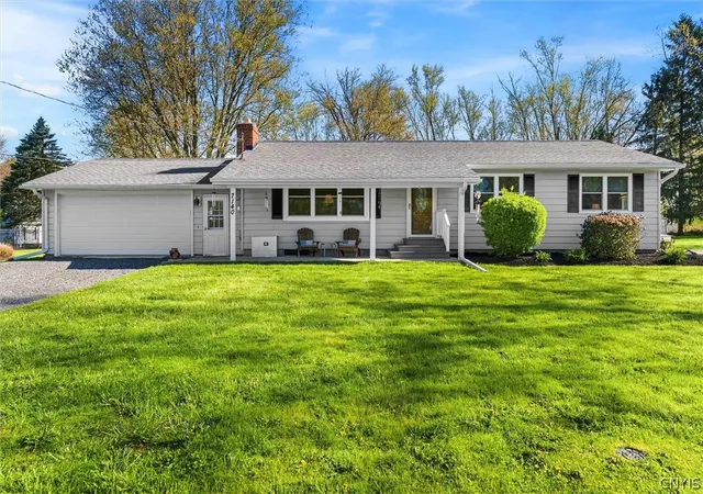 Homes for sale in Throop, NY | 7140 N Division Street Rd, Throop, NY 13021 | MLS# S1676132