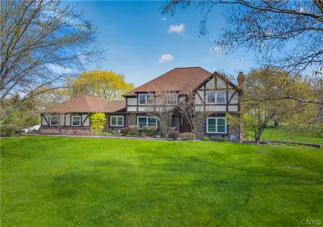 1st image of 5 Poinciana Dr, Pittsford, NY 14534 | MLS# S1672694