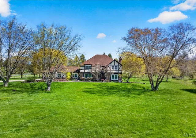 5th image of 5 Poinciana Dr, Pittsford, NY 14534 | MLS# S1672694