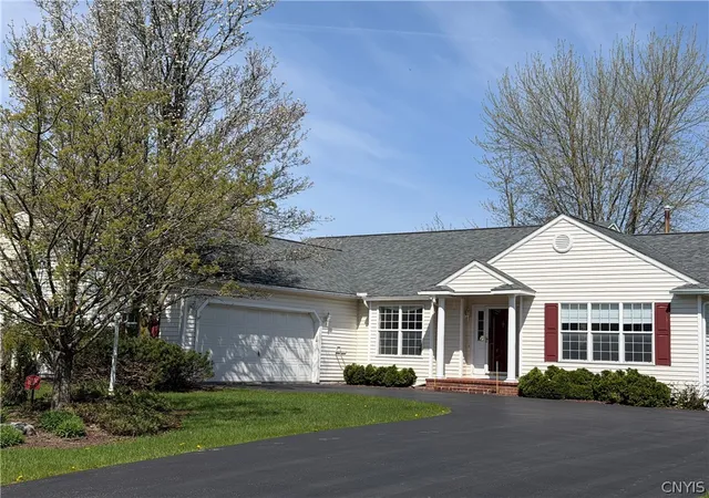 1st image of 6209 Julia Trl, Cicero, NY 13039 | MLS# S1676558