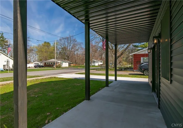 Photo 5 of Single family home for sale at 1416 Vienna Rd, Sylvan Beach, NY 13157 | MLS# S1676644 | Listing updated on 2026-07-17