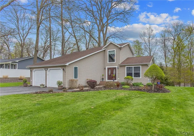 1st image of 106 County Route 10, Pennellville, NY 13132 | MLS# S1677536