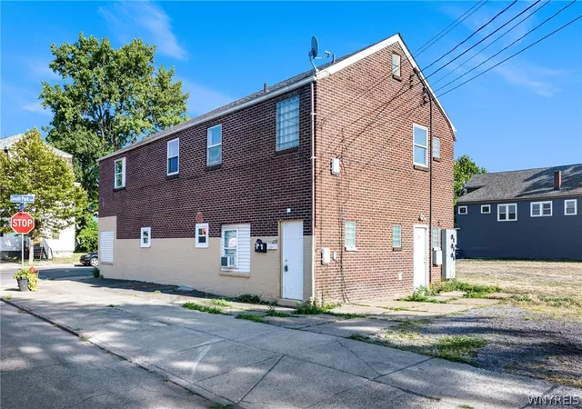 Listing Photo 2 - Condo for sale in building located at 2065 S Park Ave, Buffalo, NY 14220 - Unit #