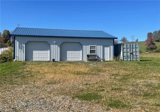 3rd image of 140 Round Pond Rd, Smithville Flats, NY 13841 | MLS# R1677823