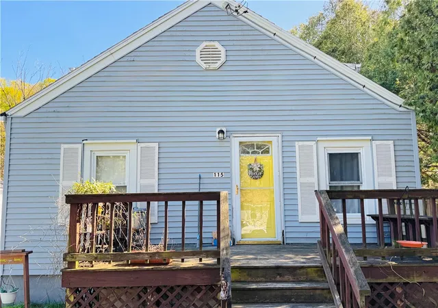 Photo 2 of Sale Pending at 115 Olmstead Pl, Syracuse, NY 13219 | MLS# R1677873 | Listing updated on 2026-06-07