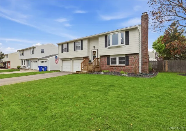 2nd image of 341 Fawn Trl, West Seneca, NY 14224 | MLS# B1677886