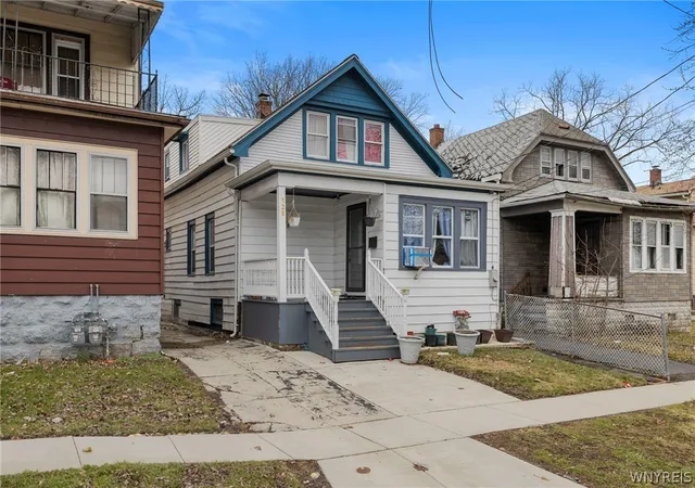 2nd image of 120 Richlawn Ave, Buffalo, NY 14215 | MLS# B1677948