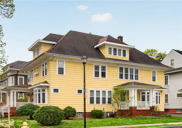 Homes for sale in Rochester, NY | 29 Harper St, Rochester, NY 14607 | MLS# R1677558