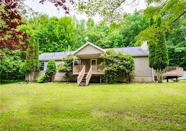 Photo 1 of Single family home for sale at 2809 Thompson Holw Rd, Margaretville, NY 12455 | MLS# R1677979 | Listing updated on 2026-06-08