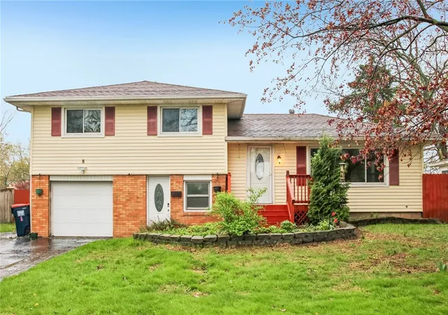 2nd image of 8 Caren Dr, Irondequoit, NY 14622 | MLS# R1677358