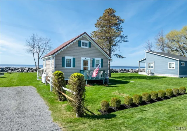 Homes for sale in Scriba, NY | 218 Joe Fultz Blvd, Scriba, NY 13126 | MLS# S1677826