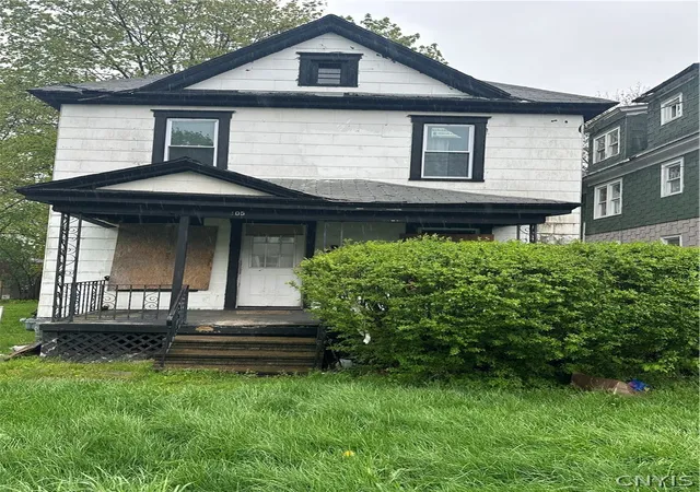 Photo 1 of Sale Pending at 105 Randall Ave, Syracuse, NY 13207 | MLS# S1676363 | Listing updated on 2026-07-31
