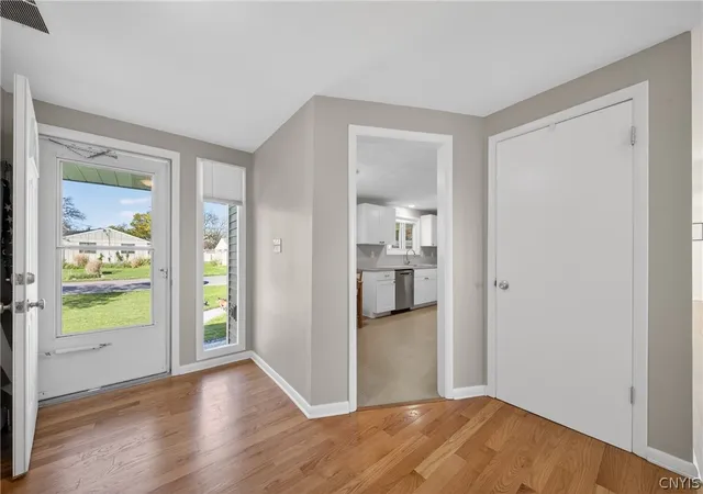 3rd image of 300 Saltmakers Rd, Salina, NY 13088 | MLS# S1674660