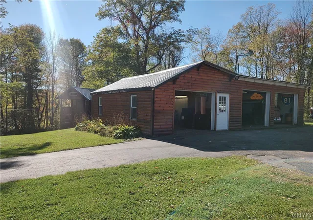 Photo 4 of Single family home for sale at 2792 Skinner Settlement Rd, Camden, NY 13316 | MLS# S1678093 | Listing updated on 2026-07-12