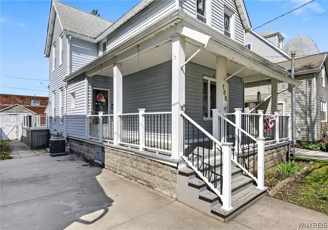 Homes for sale in Buffalo, NY | 168 Dearborn St, Buffalo, NY 14207 | MLS# B1675376