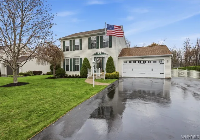 Homes for sale in Evans, NY | 6896 Kimberly Ln, Evans, NY 14047 | MLS# B1676400