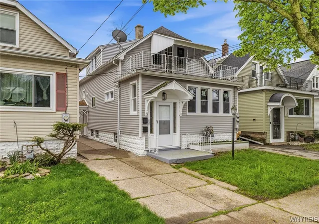 Homes for sale in Buffalo, NY | 237 Rounds Ave, Buffalo, NY 14215 | MLS# B1678153