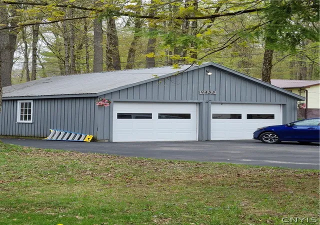 Homes for sale in Annsville, NY | 9455 Boyd Rd, Annsville, NY 13471 | MLS# S1677970