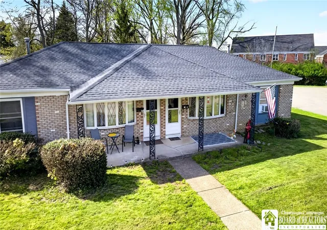 2nd image of 1 Birchwood Dr, Pomfret, NY 14063 | MLS# R1678171
