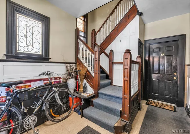 2nd image of 285 Ashland Ave, Buffalo, NY 14222 | MLS# B1678204