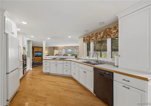 4th image of 465 Fort Gray Dr, Lewiston, NY 14092 | MLS# B1676735