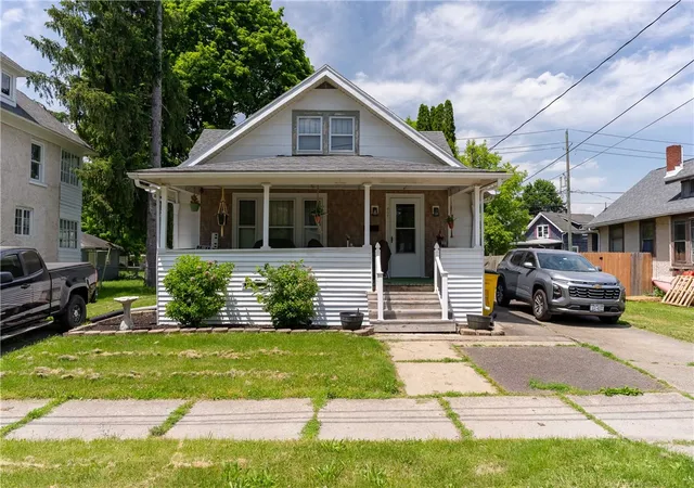 Photo 1 of Sale Pending at 407 Gaines St, Elmira, NY 14904 | MLS# R1677397 | Listing updated on 2026-07-22