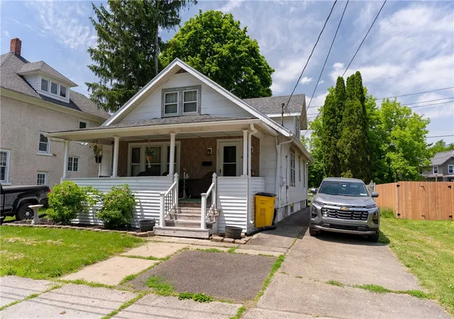 Photo 2 of Sale Pending at 407 Gaines St, Elmira, NY 14904 | MLS# R1677397 | Listing updated on 2026-07-22