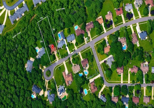 Homes for sale in Grand Island, NY | 165 Spicer Creek Run, Grand Island, NY 14072 | MLS# B1677769