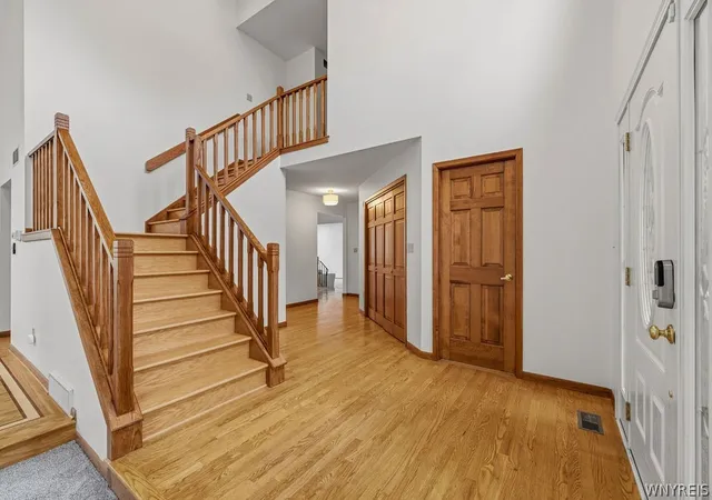 Homes for sale in Grand Island, NY | 165 Spicer Creek Run, Grand Island, NY 14072 | MLS# B1677769