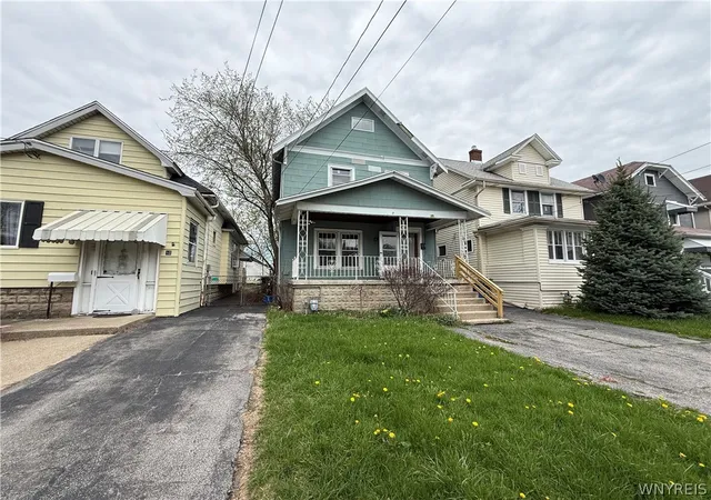 2nd image of 79 Henrietta Ave, Buffalo, NY 14207 | MLS# B1658183