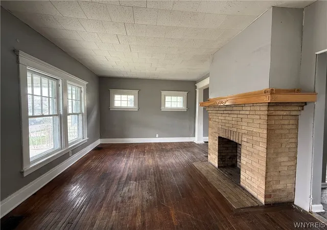 Homes for sale in Buffalo, NY | 79 Henrietta Ave, Buffalo, NY 14207 | MLS# B1658183