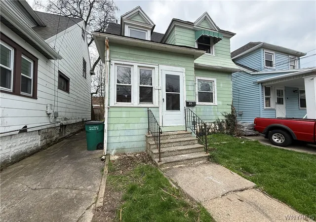 1st image of 77 Mayer Ave, Buffalo, NY 14207 | MLS# B1663537