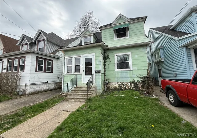 3rd image of 77 Mayer Ave, Buffalo, NY 14207 | MLS# B1663537